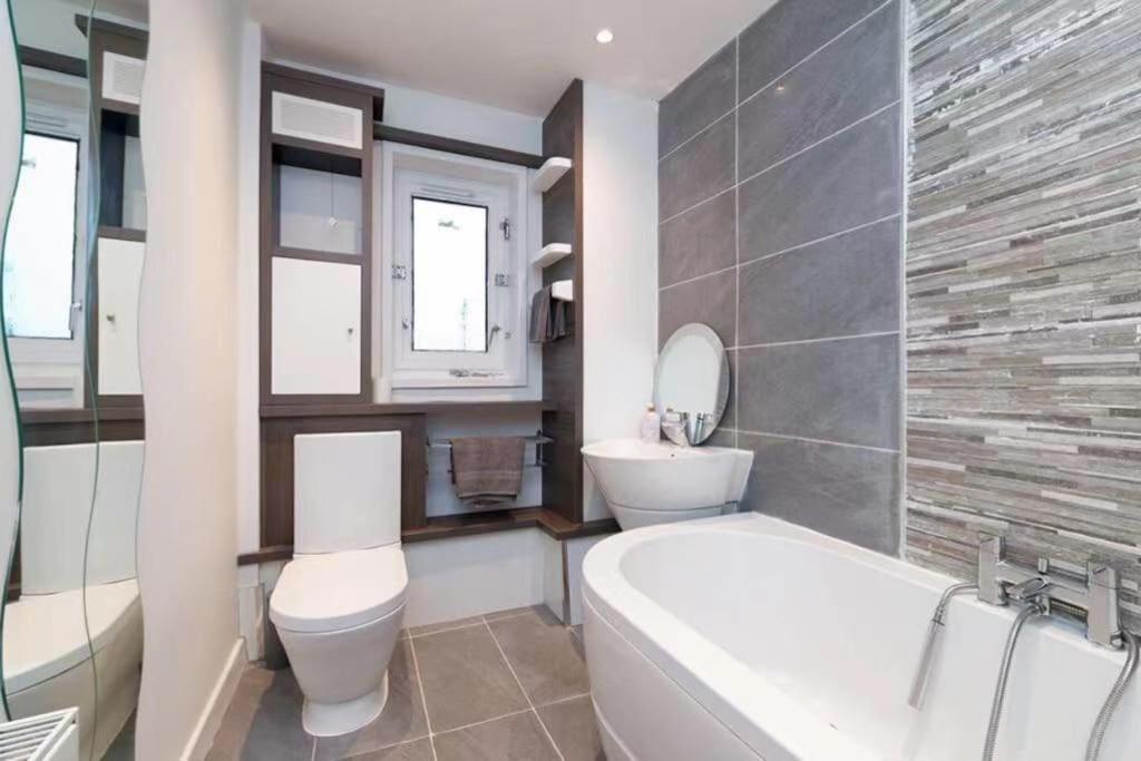 Light-Luxury Flat Lejlighed Glasgow Eksteriør billede